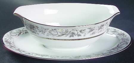 Prestige Gravy Boat with Attached Underplate