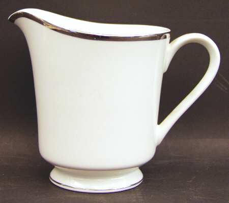 Pristine Creamer