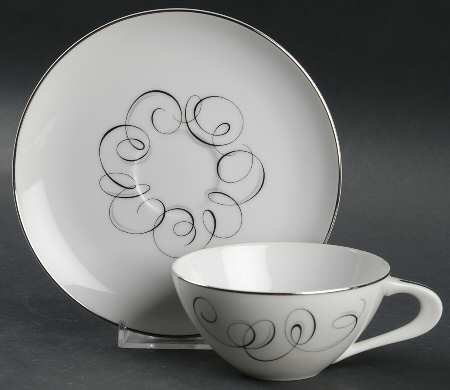 Rhythm Flat Cup & Saucer Set