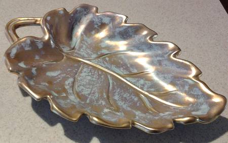 Antique Gold (Gold on Green Body) 13" Leaf Tray