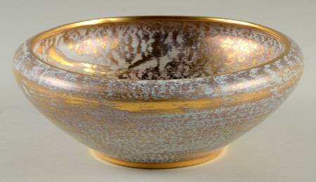 Antique Gold (Gold on Green Body) Cupped Bowl