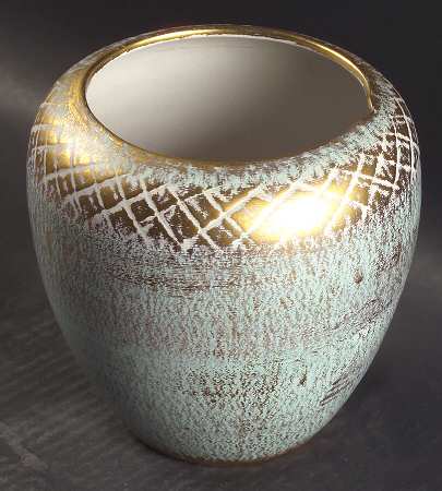 Antique Gold (Gold on Green Body) 6" Vase