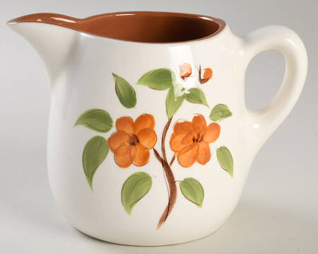 Bittersweet 24 Oz Pitcher