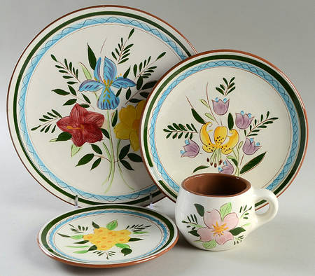Country Garden (Brown Body and Carved) 4 Piece Place Setting