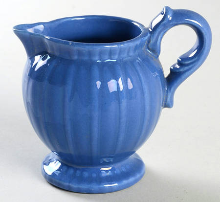 Colonial Colonial Blue (Medium) Creamer