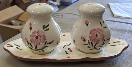 Colonial Rose Salt & Pepper Set