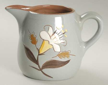Golden Harvest 10 Oz Pitcher
