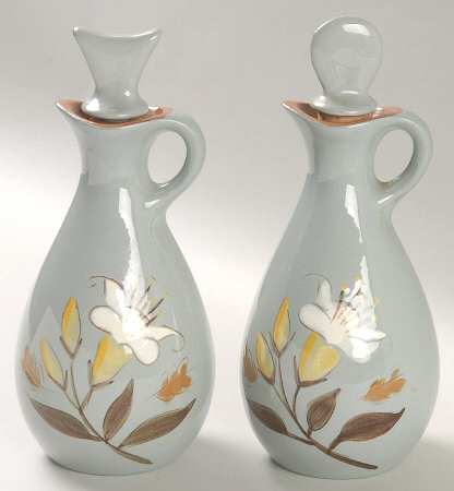 Golden Harvest Vinegar and Oil Set with "V" and "O" Stoppers