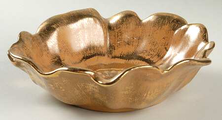 Granada Gold (Gold on Tan Body) 8" Flower Shaped Bowl