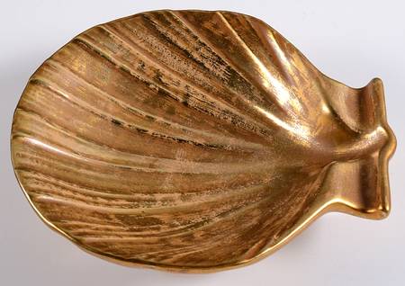 Granada Gold (Gold on Tan Body) 8" Shell Shaped Dish