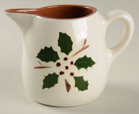 Holly 8 Oz Pitcher