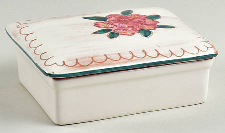 Mountain Laurel Cigarette Box & Lid