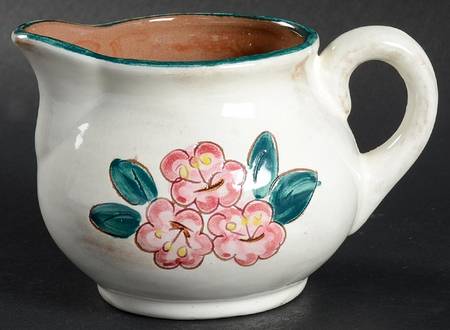 Mountain Laurel Creamer