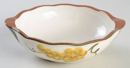 Sculptured Fruit Lugged Soup Bowl