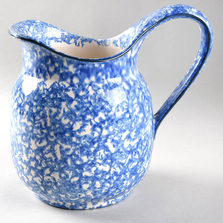 Town & Country Blue 96 Oz Pitcher