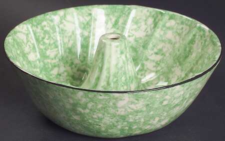 Town & Country Green Jello Mold