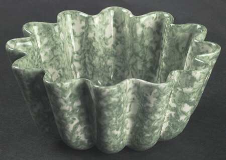 Town & Country Green Jello Mold