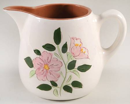 Wild Rose 32 Oz Pitcher