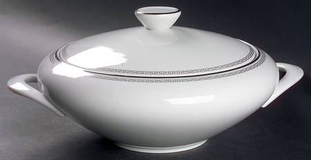 Countess Round Covered Vegetable