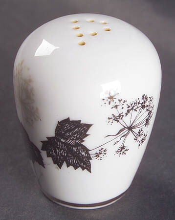 Wooddale Pepper Shaker