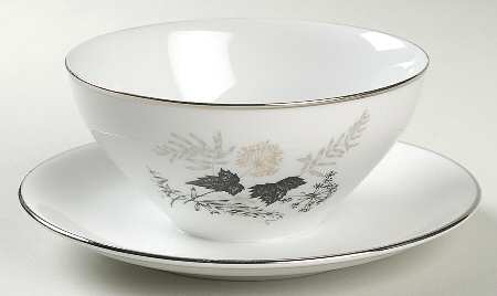 Wooddale Gravy Boat with Attached Underplate