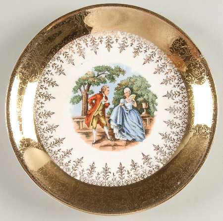 Golden Empress Saucer