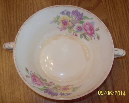 STT24 Footed Cream Soup Bowl