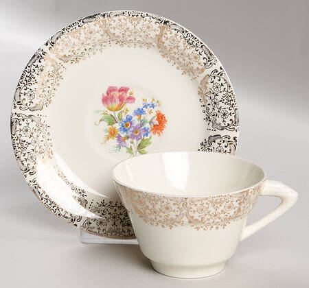 STT29 Flat Cup & Saucer Set