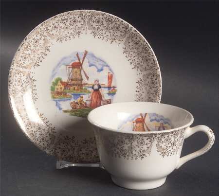 STT54 Flat Cup & Saucer Set