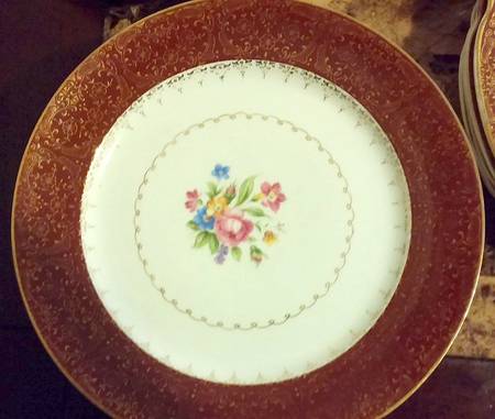 STT56 Dinner Plate