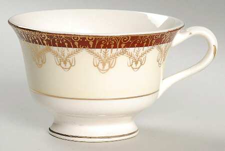 STT77 Footed Cup