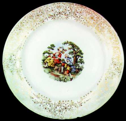 STT79 Dinner Plate