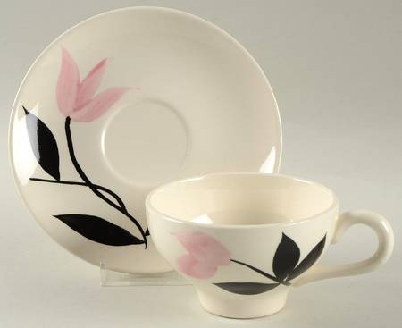 STT82 Flat Cup & Saucer Set