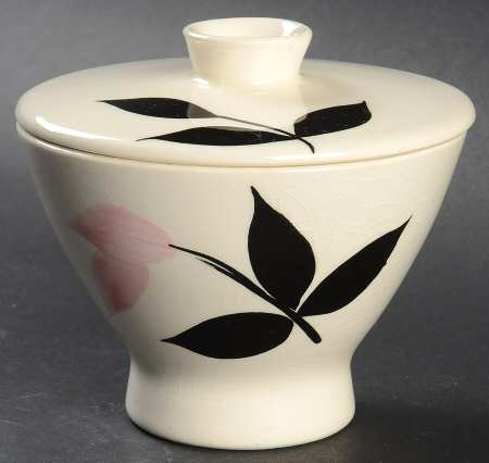 STT82 Sugar Bowl & Lid