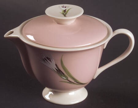 Garden Pinks Pink Creamer & Lid
