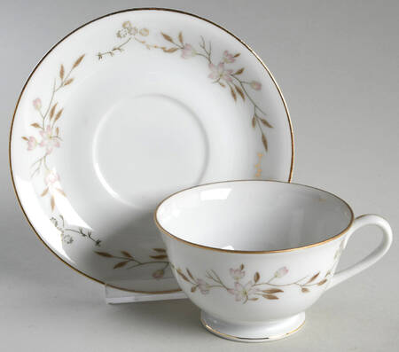 Joan Footed Cup & Saucer Set