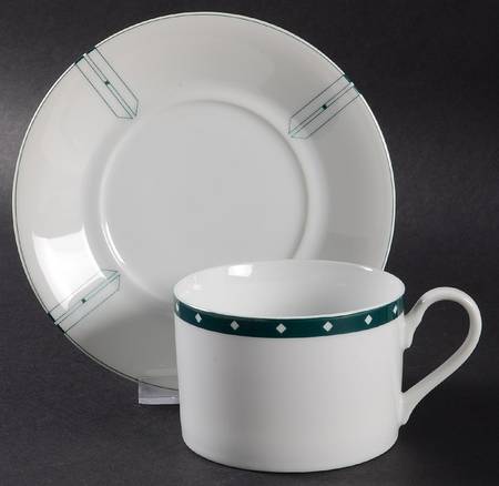 Chicago Flat Cup & Saucer Set