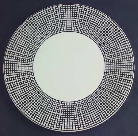 Graph Black 12" Chop Plate (Round Platter)