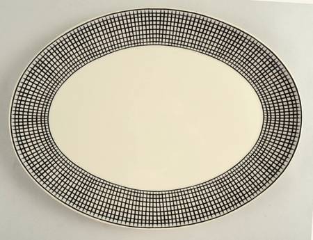 Graph Black 14" Oval Serving Platter