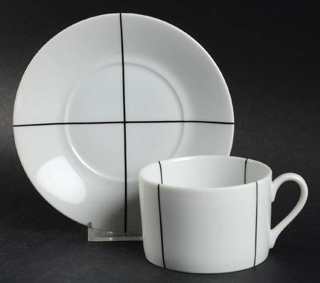 Signature Black Flat Cup & Saucer Set