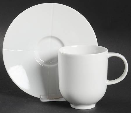 Signature White Flat Cup & Saucer Set