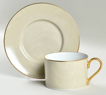 Taffeta (Beige) Flat Cup & Saucer Set