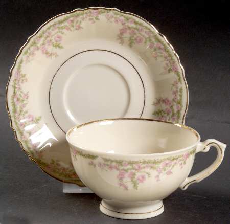 Allendale Footed Cup & Saucer Set
