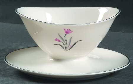 Alpine Round Gravy Boat/Attached Underplate by Syracuse