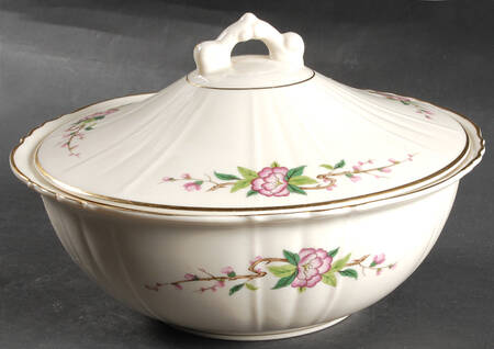 Arlington Round Covered Vegetable