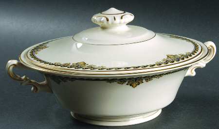 Athena Round Covered Vegetable