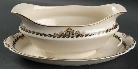 Athena Gravy Boat with Attached Underplate