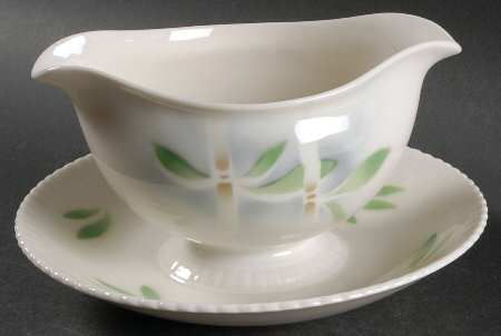 Bamboo Gravy Boat with Attached Underplate