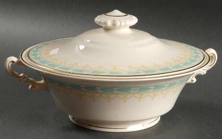 Betsy Ross Turquoise Round Covered Vegetable