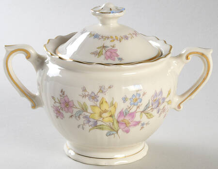 Briarcliff Sugar Bowl & Lid